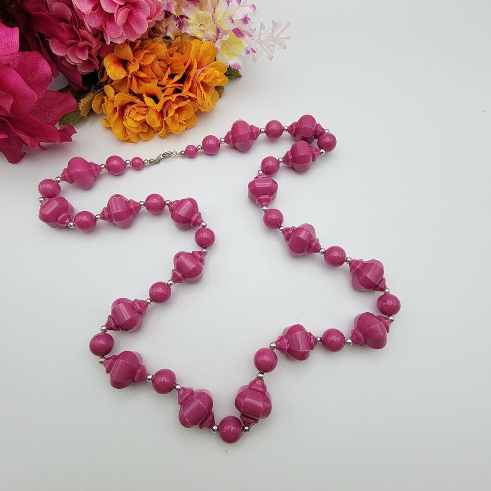 Vintage 80's Pink Fuchsia Plastic Beaded Necklace 30" Silver Tone